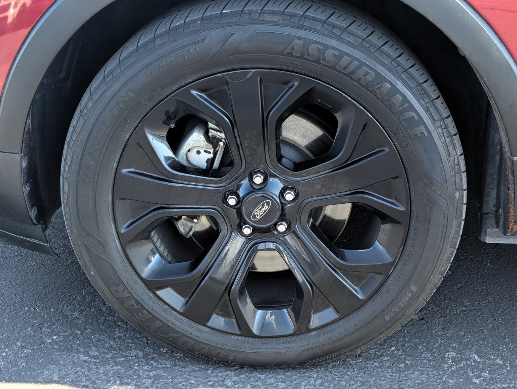 Used 2019 Ford Explorer Sport w/ Equipment Group 401A AWD/4WD image 13