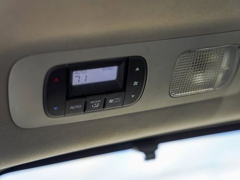 Used 2016 Honda Odyssey Touring Elite image 37