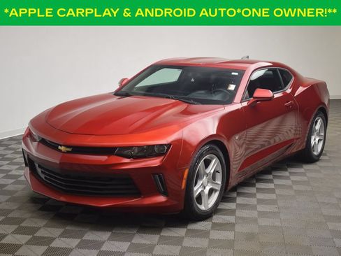 Used 2017 Chevrolet Camaro LT RWD image 3
