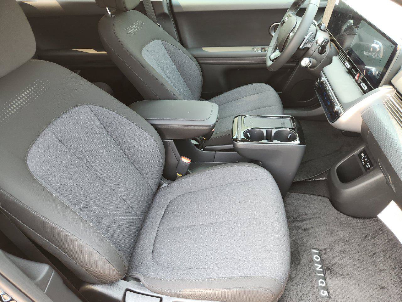 New 2027 Hyundai Ioniq 5 SE RWD image 10