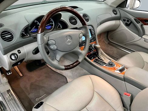 Used 2007 Mercedes-Benz SL 550 image 13