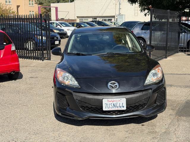 Used 2013 MAZDA MAZDA3 i SV FWD image 2