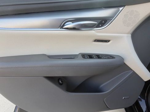 Used 2019 Cadillac XT5 Premium Luxury FWD image 15