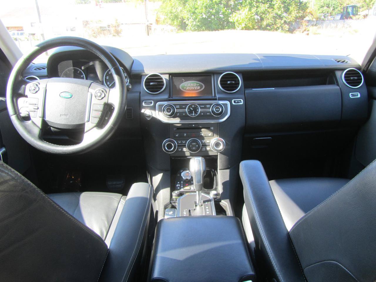 Used 2011 Land Rover LR4 HSE LUX AWD/4WD image 13