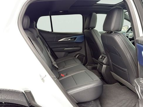 New 2026 Chevrolet Equinox EV LT image 12