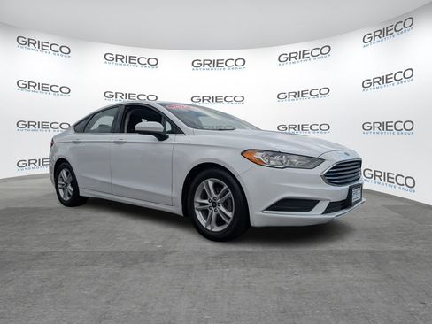 Used 2018 Ford Fusion SE w/ Fusion SE Technology Package image 1
