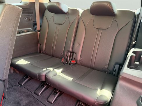 Certified 2022 Kia Sorento S FWD image 26