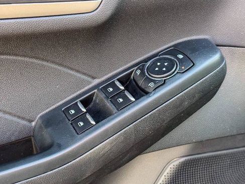 Certified 2022 Ford Escape SEL image 25