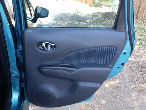 Used 2015 Nissan Versa Note SV FWD image 25