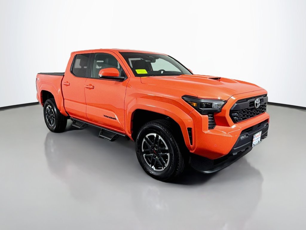 Used 2024 Toyota Tacoma TRD Sport w/ TRD Sport Upgrade Package RWD image 10