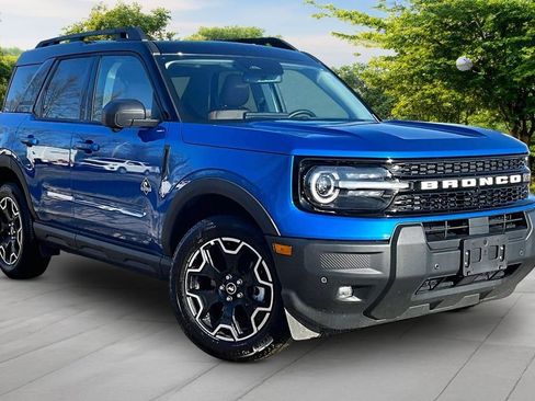 Certified 2025 Ford Bronco Sport Outer Banks w/ Outer Banks Tech Package+ image 1