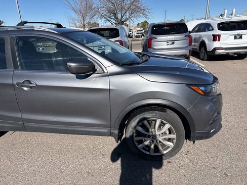 Used 2020 Nissan Rogue Sport SV w/ All-Weather Package image 21
