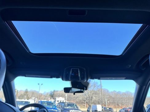 New 2025 Jeep Grand Cherokee L Altitude image 23