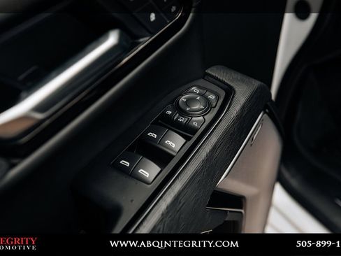 Used 2025 GMC Sierra 2500 AT4X image 21