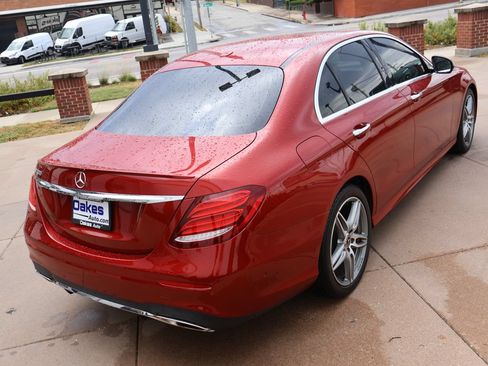 Used 2019 Mercedes-Benz E 300 image 7