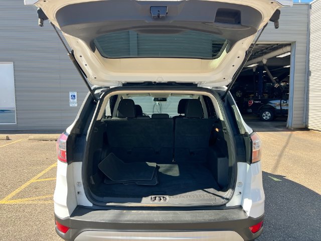 Used 2017 Ford Escape SE AWD/4WD image 21