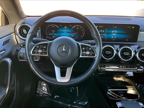 Used 2020 Mercedes-Benz CLA 250 image 6