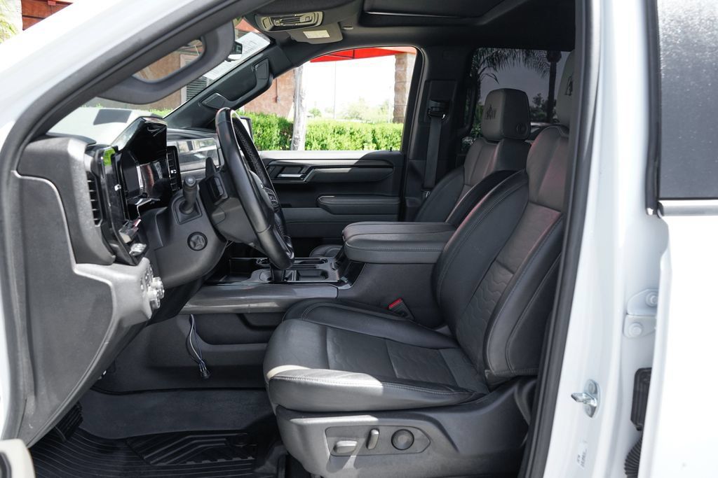 Used 2023 Chevrolet Silverado 1500 ZR2 w/ ZR2 Bison Edition AWD/4WD image 19