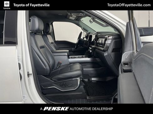 Used 2023 Ford F250 Lariat w/ Lariat Ultimate Package AWD/4WD image 8