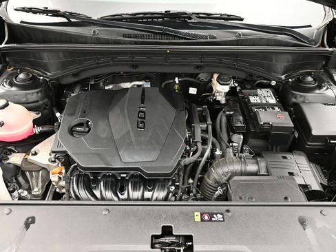 Used 2023 Kia Sorento LX image 14