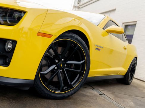 Used 2015 Chevrolet Camaro ZL1 image 4