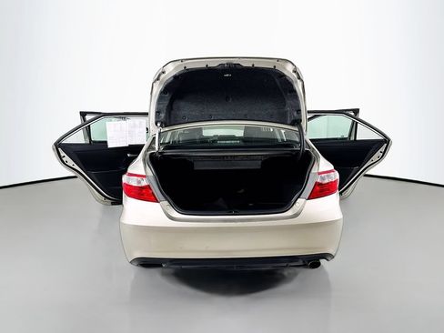 Used 2017 Toyota Camry SE FWD image 22