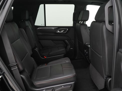 Used 2022 Chevrolet Tahoe RST w/ Sport Performance Package AWD/4WD image 12
