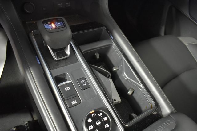 Certified 2025 Nissan Pathfinder SL AWD/4WD image 25