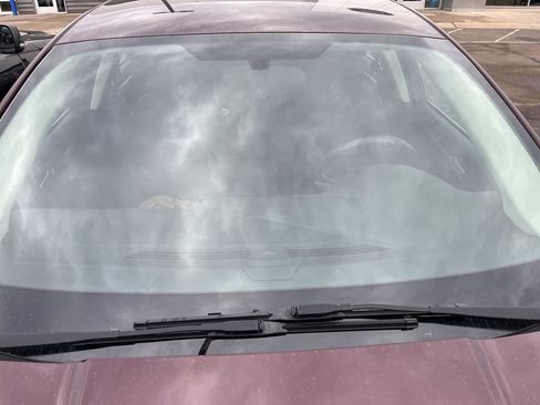 Used 2017 Ford Fusion SE image 12