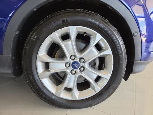 Used 2014 Ford Escape Titanium w/ Equipment Group 401A FWD image 9