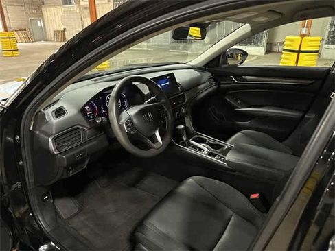 Used 2019 Honda Accord LX image 60