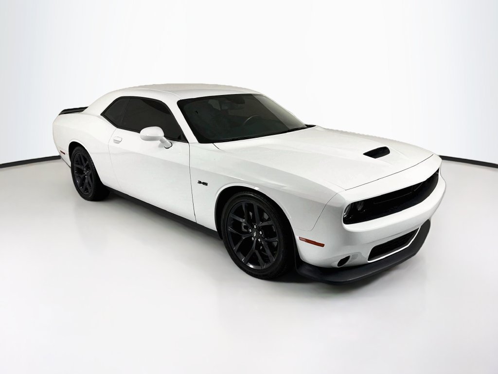 Used 2023 Dodge Challenger R/T w/ Blacktop Package RWD image 3