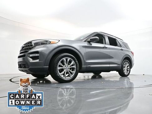 Used 2022 Ford Explorer XLT w/ Equipment Group 202A image 32