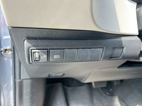 Certified 2022 Toyota Corolla LE FWD image 13