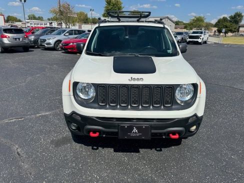 Used 2018 Jeep Renegade Trailhawk AWD/4WD image 11