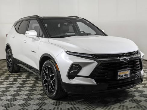 Used 2023 Chevrolet Blazer RS w/ Driver Confidence II Package AWD/4WD image 15