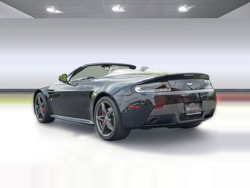 Used 2016 Aston Martin V8 Vantage GT image 33