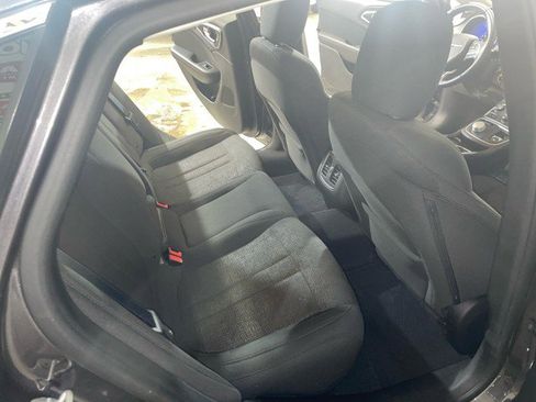 Used 2016 Chrysler 200 Limited w/ Anniversary Edition image 18
