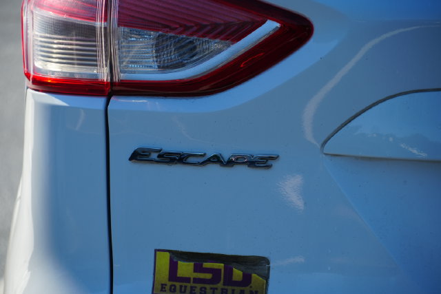 Used 2016 Ford Escape SE FWD image 18