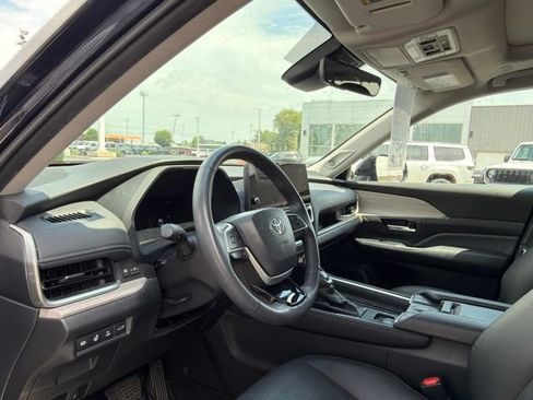 Certified 2024 Toyota Grand Highlander AWD Hybrid image 15