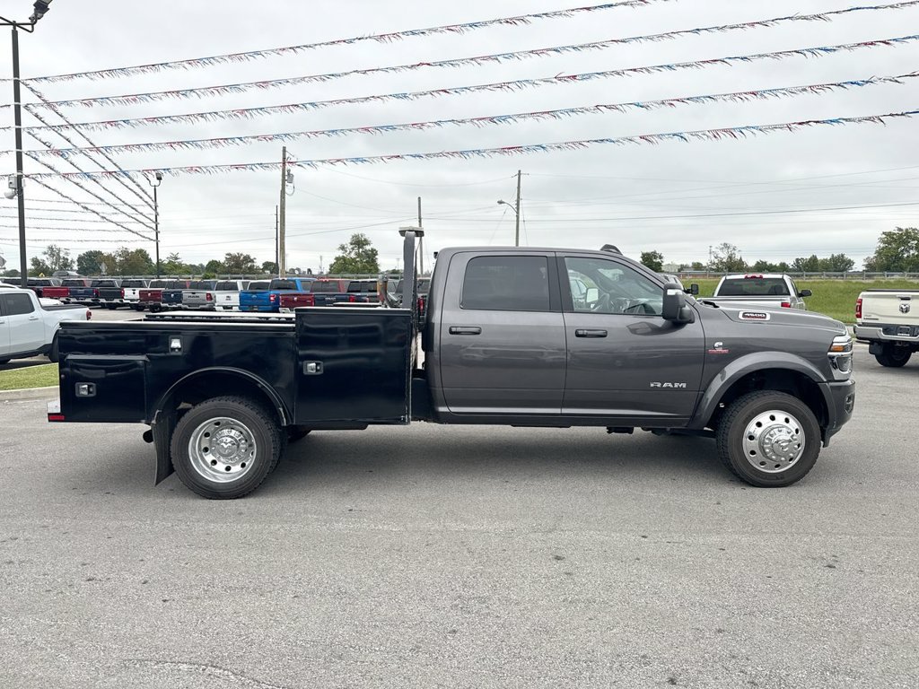 Used 2025 RAM 4500 4x4 Crew Cab DRW w/ Laramie Trim Package image 14