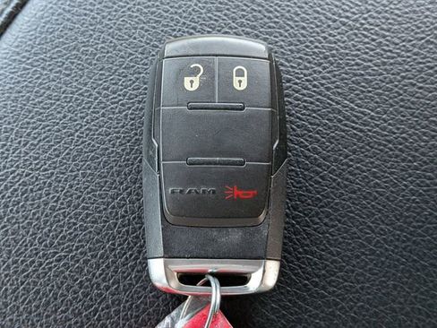 Used 2024 RAM 2500 Big Horn AWD/4WD image 29