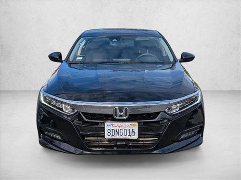 Used 2018 Honda Accord EX image 2