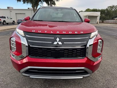 New 2025 Mitsubishi Outlander SEL