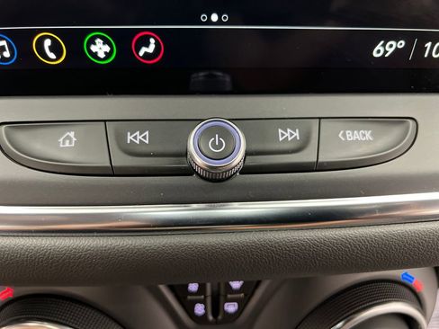 Used 2025 Chevrolet Blazer LT FWD image 51