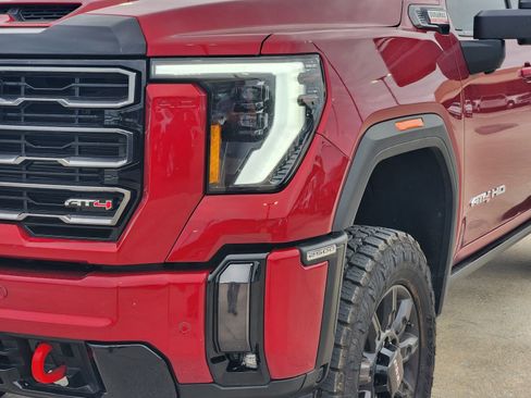 Used 2024 GMC Sierra 2500 AT4 w/ AT4 Premium Plus Package AWD/4WD image 10