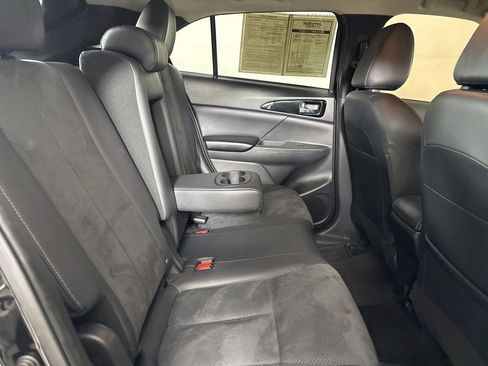 Used 2022 Mitsubishi Eclipse Cross SE image 24