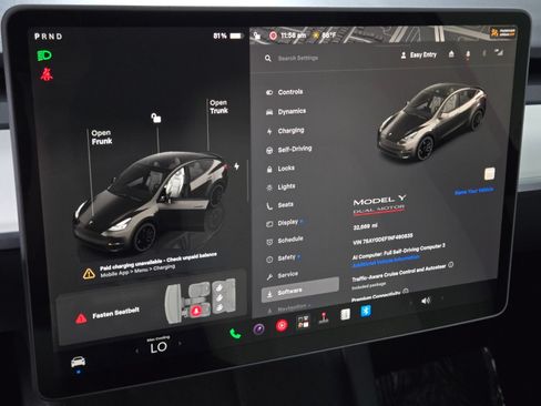 Used 2022 Tesla Model Y Performance AWD/4WD image 31