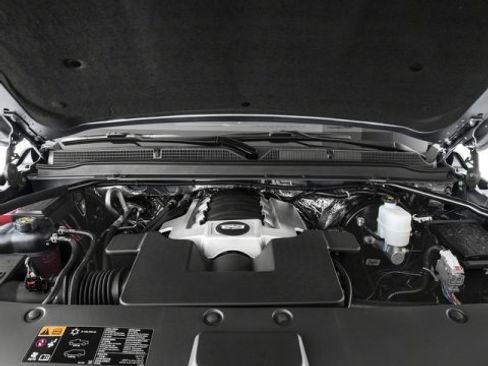 Used 2017 Cadillac Escalade Luxury image 16