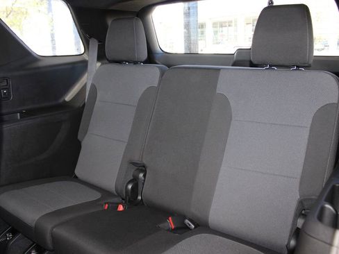 Used 2022 Chevrolet Traverse LT w/ LPO, Floor Liner Package AWD/4WD image 56